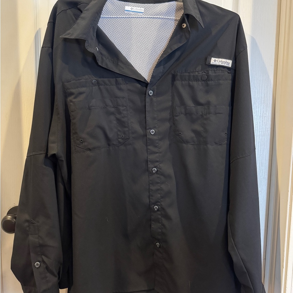 Columbia Black Button-Up Shirt